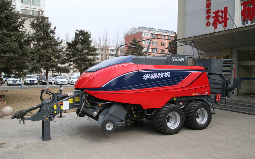 標題：9YFLD-2.2型六道繩大方捆撿拾壓捆機
瀏覽次數：292
發(fā)表時間：2023-12-12